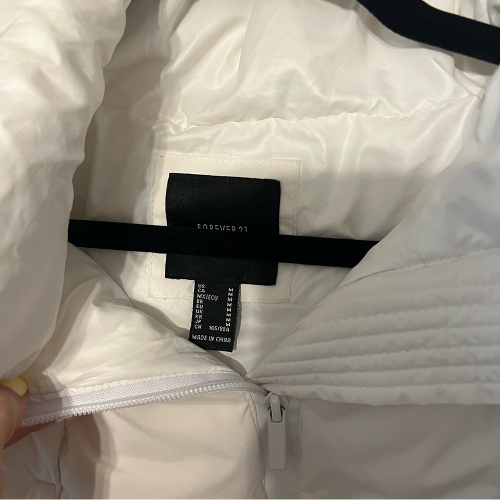 Forever 21 White Puffer Jacket - Picture 2 of 3